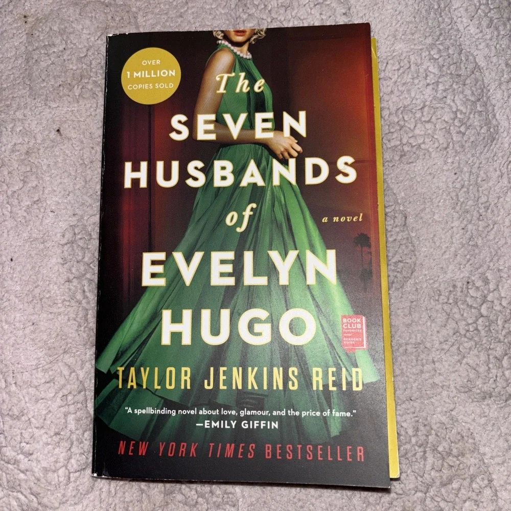 The Seven Husbands of Evelyn Hugo : A Novel by Taylor Jenkins Reid